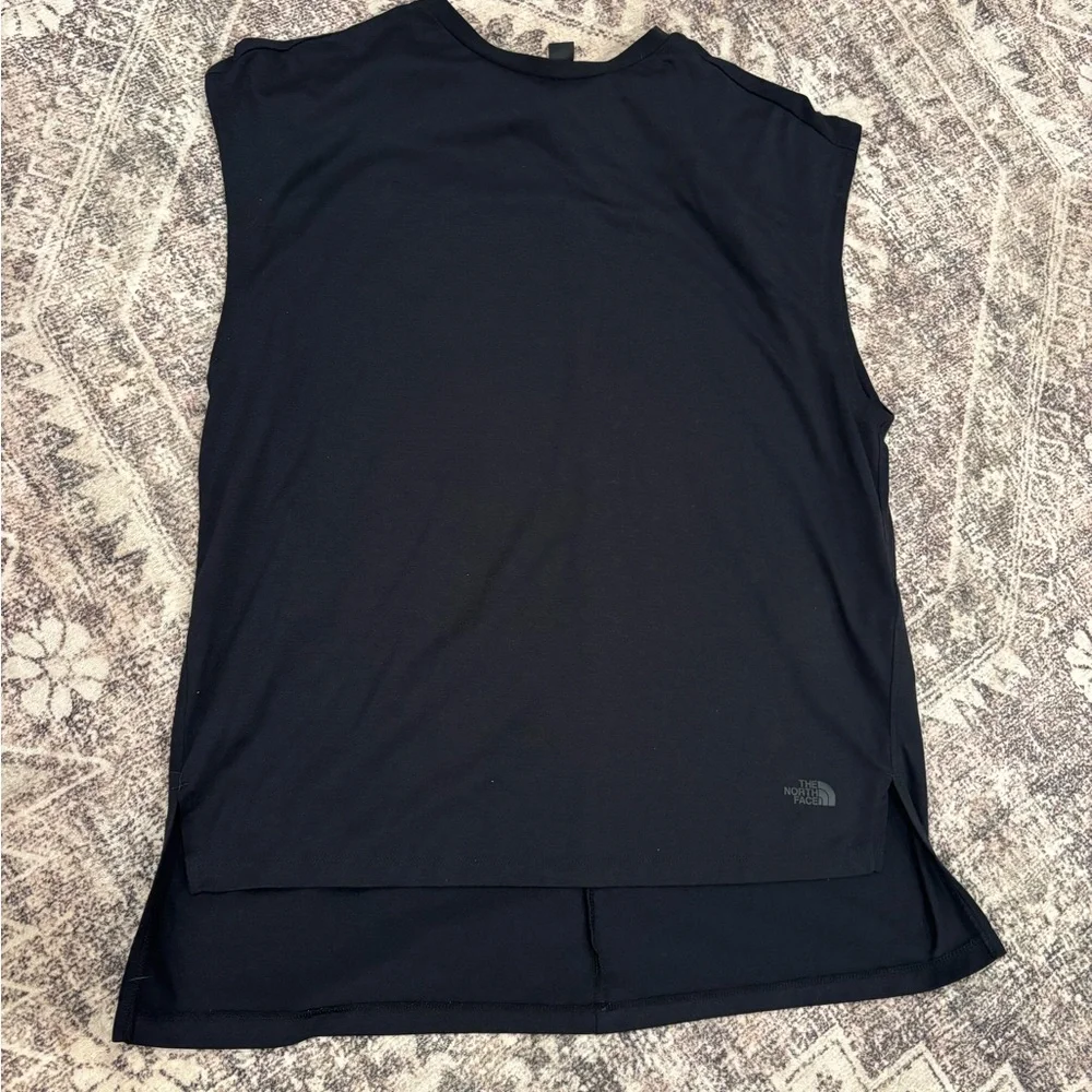 The North Face Women's Black Muscle Tee - Picture 4 of 4